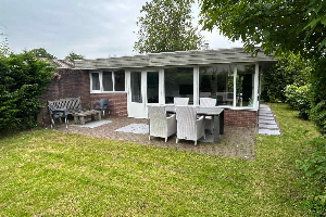 Comfortabele 6 persoons vakantiebungalow met tuin in Warmenhuizen, Noord Holland