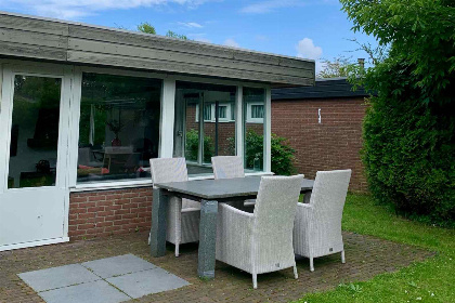 030 Comfortabele 6 persoons vakantiebungalow met tuin in Warmenhuizen, Noord Holland