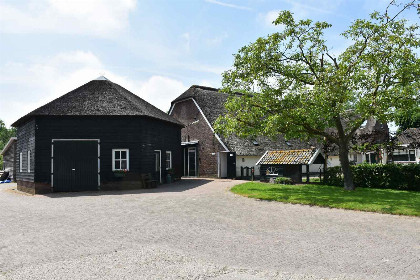 001 Prachtig landelijk gelegen 2 persoons chalet op een boerderij aan de Vecht