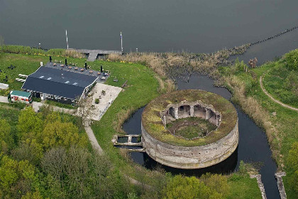 009 Prachtig landelijk gelegen 2 persoons chalet op een boerderij aan de Vecht