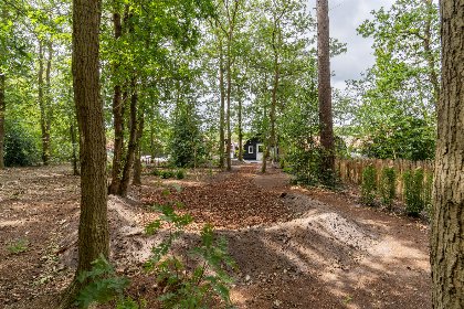 006 Gezellig 6 persoons vakantiehuis met sauna midden in de bossen nabij Giethoorn