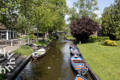 055 Heerlijke vakantievilla aan het water, vlakbij Giethoorn