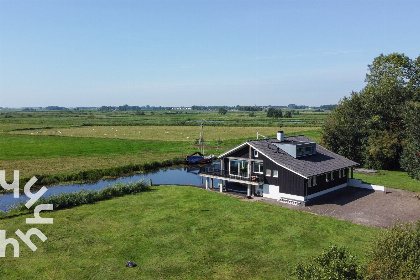 005 Luxe vakantievilla aan het water, vlakbij Giethoorn