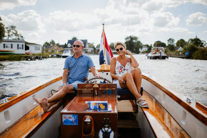 002 Sfeervol 2 persoons appartement in Blokzeil met uitzicht op het water nabij Giethoorn