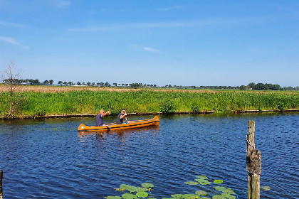 013 Sfeervol 2 persoons appartement in Blokzeil met uitzicht op het water nabij Giethoorn
