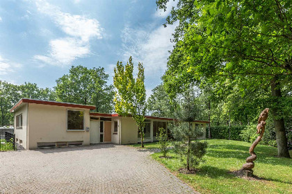 007 Gezellige Toscaanse 18 persoons villa op gezellig familiepark