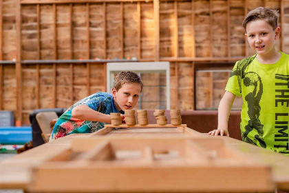 002 Comfortabel appartement voor 2 personen op een rustige camping in de natuur van Twente