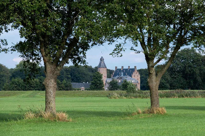 006 Comfortabel appartement voor 2 personen op een rustige camping in de natuur van Twente