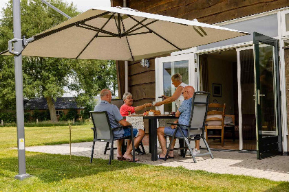 033 Comfortabel appartement voor 2 personen op een rustige camping in de natuur van Twente