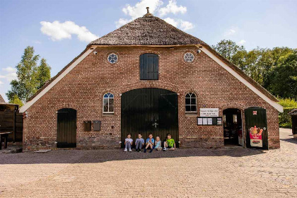 035 Comfortabel appartement voor 2 personen op een rustige camping in de natuur van Twente