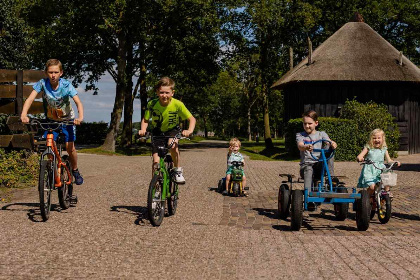 038 Comfortabel boerderij appartement voor 2 personen op een rustige camping in Den Ham