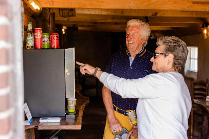 028 Gezellig boerderij appartement voor 4 personen op een camping in het landelijke Den Ham