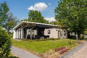 Bos Lodge met prive sauna en hottub   4 personen