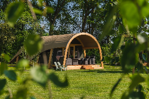 Luxe Lodgetent XL met prive sanitair | 4 pers