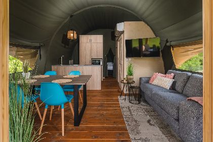 003 Luxe Lodgetent XL met prive sanitair | 4 pers