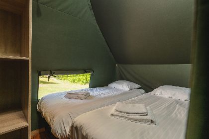 015 Luxe Lodgetent XL met prive sanitair | 4 pers