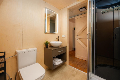 005 Twentse tentsuite XL met prive sanitair | 6 pers