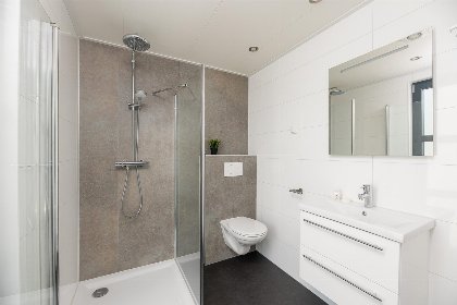 013 Vogellodge met hottub   4 personen