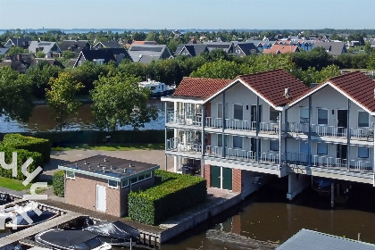 022 6 persoons appartement in Giethoorn met uitzicht over het water