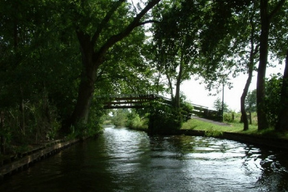 040 6 persoons vakantiehuis aan het water, te midden in het oude centrum van Giethoorn