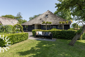 8 tot 10 persoons woonboerderij in hartje Giethoorn met gratis WiFi