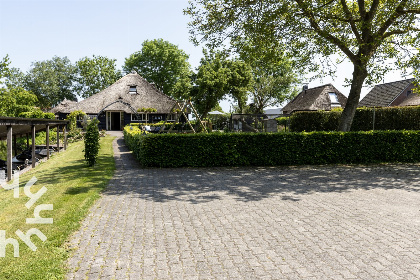 007 8 tot 10 persoons woonboerderij in hartje Giethoorn met gratis WiFi