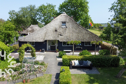 034 8 tot 10 persoons woonboerderij in hartje Giethoorn met gratis WiFi