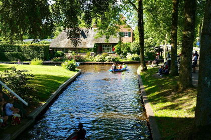 003 Charmant 2 persoons vakantiehuis in Giethoorn vlakbij Nationaal park Weerribben Wieden