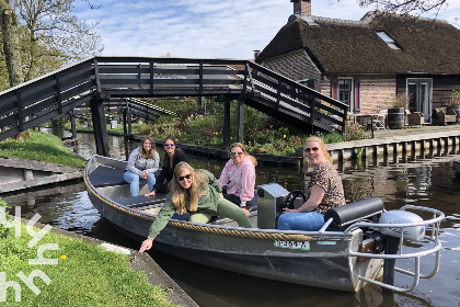 008 Comfortabel 8 persoons vakantiehuis met IR sauna in Giethoorn