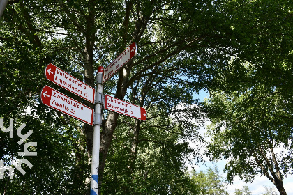 030 Comfortabele 2 persoons woonboot nabij Giethoorn met prachtig uitzicht over het meer