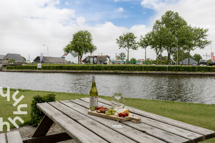 015 Gezellig vakantiehuis voor 4 personen aan het water in Giethoorn, Overijssel