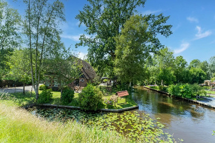 001 Hoeve Ginette