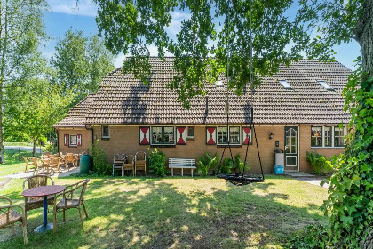 016 Hoeve Ginette