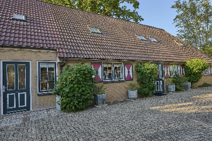 046 Hoeve Ginette