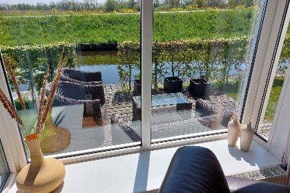 006 Mooi en luxe 4 persoons chalet in Giethoorn aan het water