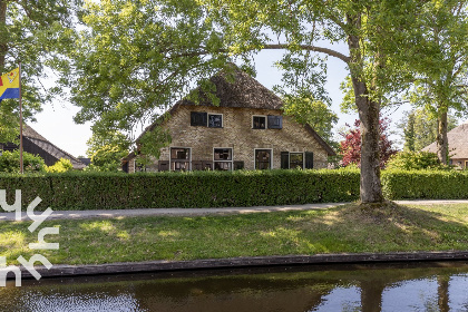 006 Prachtig 2 persoons vakantiehuis direct aan de dorpsgracht in Giethoorn, Overijssel