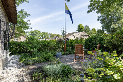 012 Prachtig 2 persoons vakantiehuis direct aan de dorpsgracht in Giethoorn, Overijssel