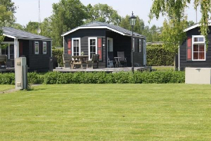 Prachtig 4 persoons chalet aan het water in Giethoorn, Overijssel