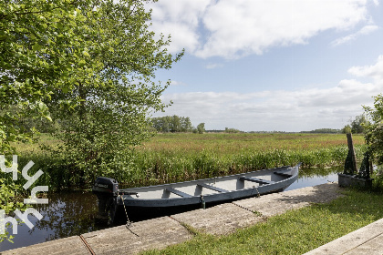 016 Prachtig gelegen 5 persoons vakantiehuis aan het water in hartje Giethoorn