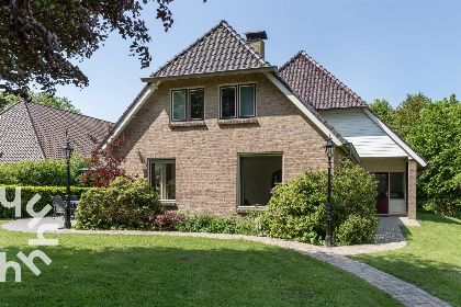 014 Prachtig gelegen 6 tot 8 pers. vakantiehuis, ruim ingericht met grote tuin, in Giethoorn