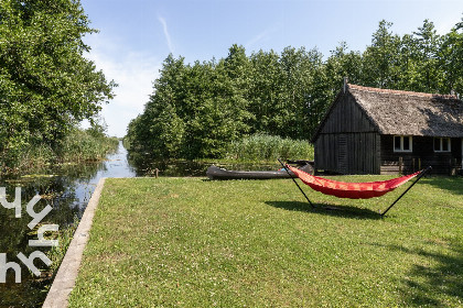 012 Prachtig gelegen vakantiehuis met dakterras en trampoline, aan de Bovenwijde in Giethoorn