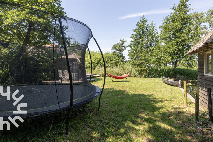 029 Prachtig gelegen vakantiehuis met dakterras en trampoline, aan de Bovenwijde in Giethoorn