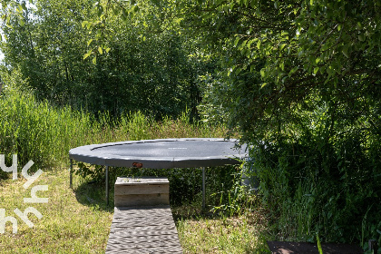 006 Prachtig Rietsnijdershuisje met trampoline en terras aan de Bovenwijde in Giethoorn