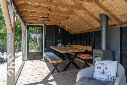 007 Prachtig Rietsnijdershuisje met trampoline en terras aan de Bovenwijde in Giethoorn