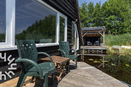 034 Prachtig Rietsnijdershuisje met trampoline en terras aan de Bovenwijde in Giethoorn