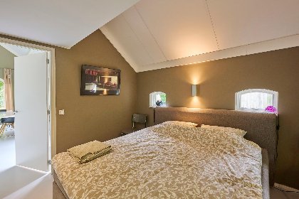 042 Farmers Lodge Combi