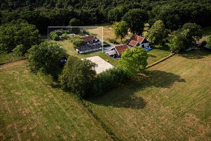 063 Farmers Lodge Combi