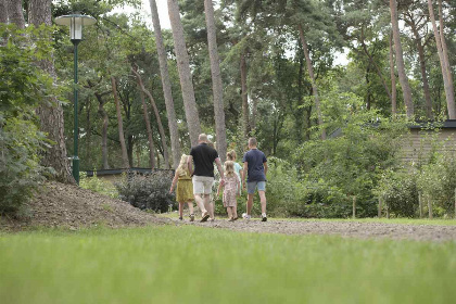 042 10 persoons boerderij met een bubbelbad in Hardenberg