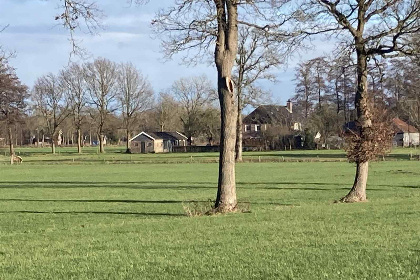 023 Landelijk 5 persoons vakantiehuis gelegen nabij de Regge in Hellendoorn