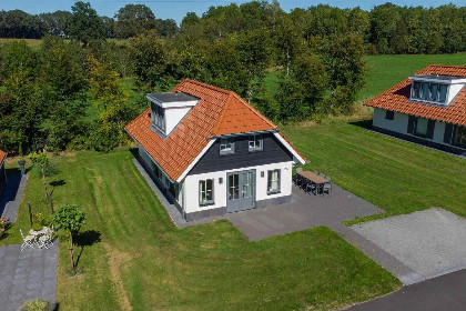 001 Mooi 8 persoons vakantiehuis op Bungalowpark Hoge Hexel